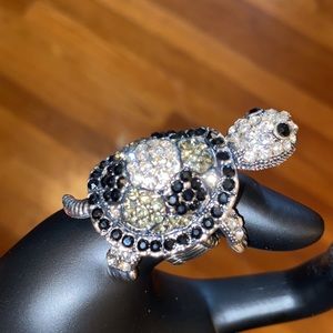 (New) Gorgeous Turtle ring